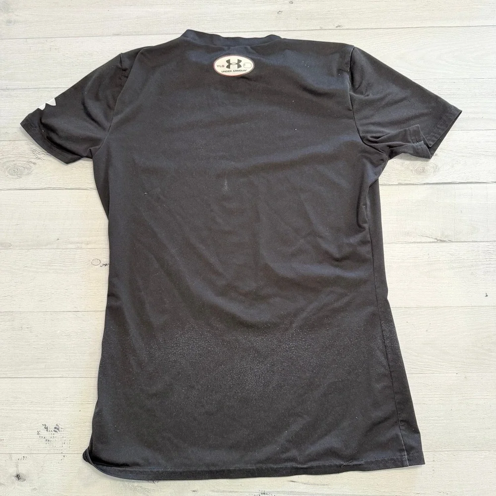 Under armour boys short‎ sleeve fitted shirt baselayer Batman youth large